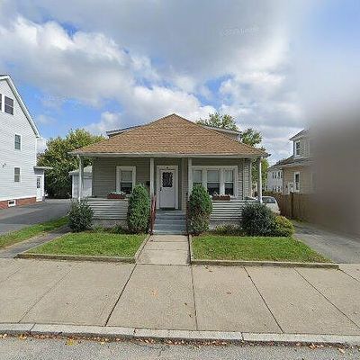 31 Tyndall Ave, Providence, RI 02908