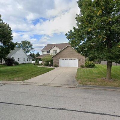 2796 W Carrera Ct, Green Bay, WI 54311