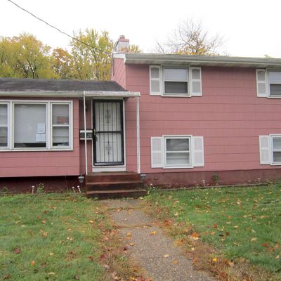 28 E Oak Ave, Lawnside, NJ 08045