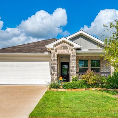 2800 Andesite Ln, Fort Worth, TX 76108