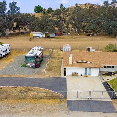 28041 Longfellow St, Winchester, CA 92596