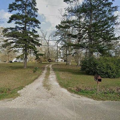 28080 Mc Arthur Dr, Livingston, LA 70754