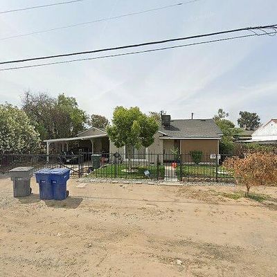 2809 W Dakota Ave, Fresno, CA 93705