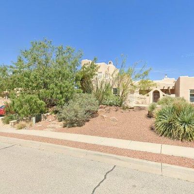 2817 Diamond Springs Dr, Las Cruces, NM 88011