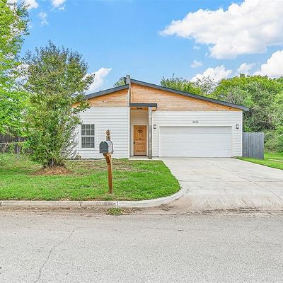 2820 Delaware Trl, Fort Worth, TX 76135