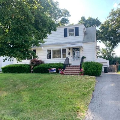 284 Broughton Ave, Bloomfield, NJ 07003