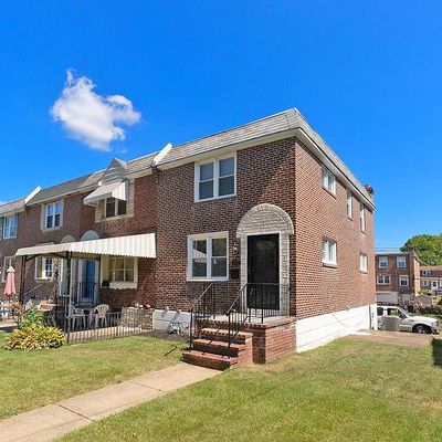 285 N Bishop Ave, Clifton Heights, PA 19018