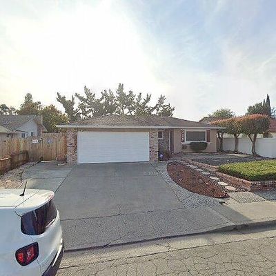 289 Daphne Dr, Fairfield, CA 94533