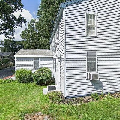 29 Oak Ave, Westport, MA 02790