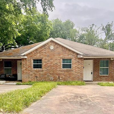 2912 Ennis Ave, Fort Worth, TX 76111