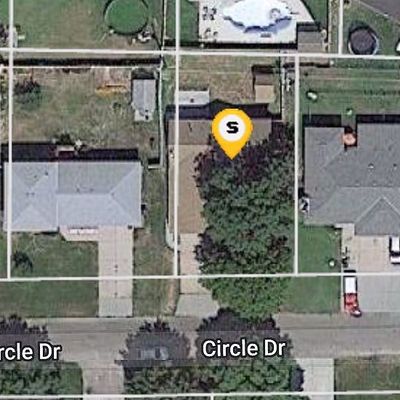 2914 Circle Dr, Grand Island, NE 68801