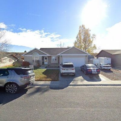 2914 Glacier Ave, Cody, WY 82414