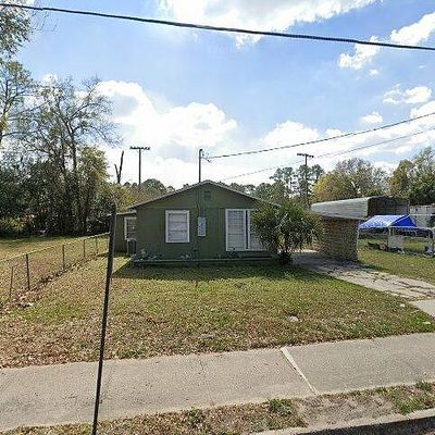 2914 Leonid Rd, Jacksonville, FL 32218