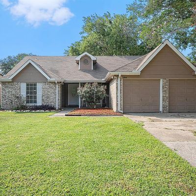 2914 Tarpon Dr, League City, TX 77573