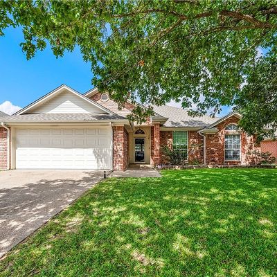 2920 Comanche Trl, Waco, TX 76712