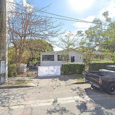 322 Nw 41 St St, Miami, FL 33127