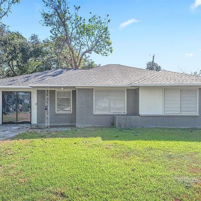 322 S Sparrow Way, Texas City, TX 77591