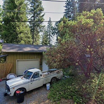 322 S Horseshoe Dr, Hathaway Pines, CA 95233