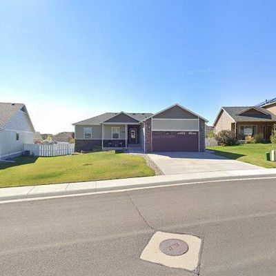 3226 Fire Side Dr, Cheyenne, WY 82001