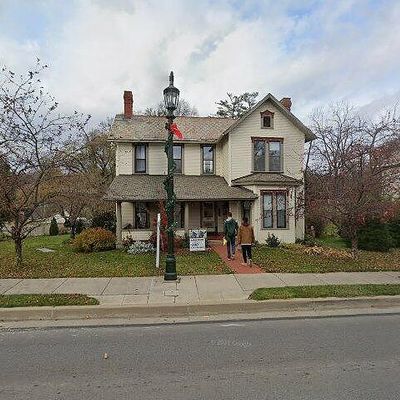 323 Franklin St, Slippery Rock, PA 16057