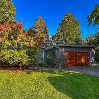 323 Park Pl, Lynden, WA 98264