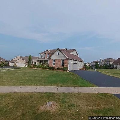 323 Prairie Ridge Dr, Winthrop Harbor, IL 60096