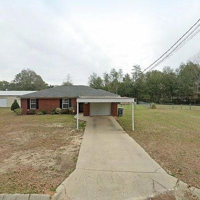 323 Ridgewood Dr, Daleville, AL 36322