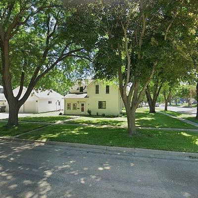 323 W Lincoln St, Luverne, MN 56156