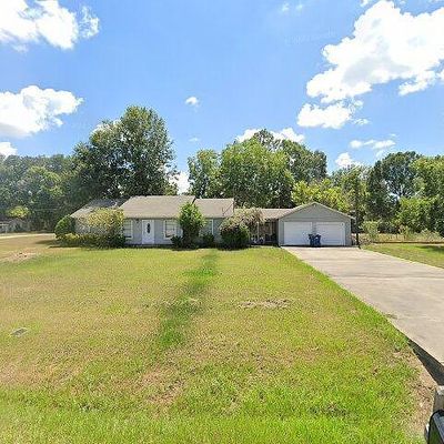 324 E Kiber St, Angleton, TX 77515