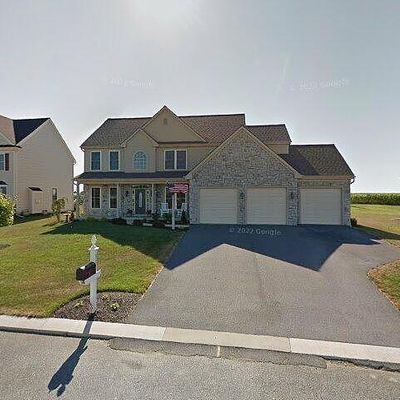 324 Greenhedge Dr, Lancaster, PA 17603