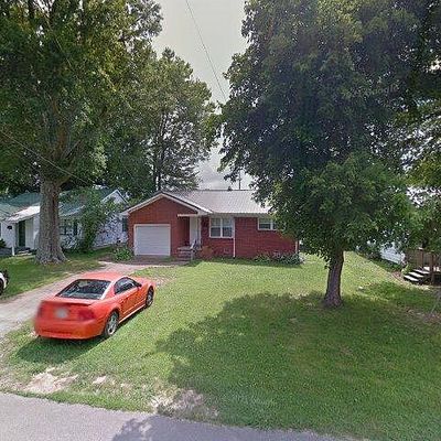 325 N Oak St, Hohenwald, TN 38462