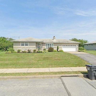 325 Penn St, Topton, PA 19562