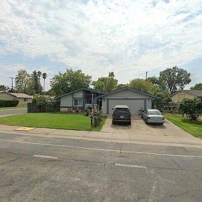 3256 Explorer Dr, Sacramento, CA 95827