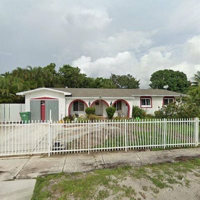 3265 Nw 211 Th St, Miami Gardens, FL 33056