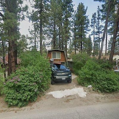 327 W Country Club Blvd, Big Bear City, CA 92314