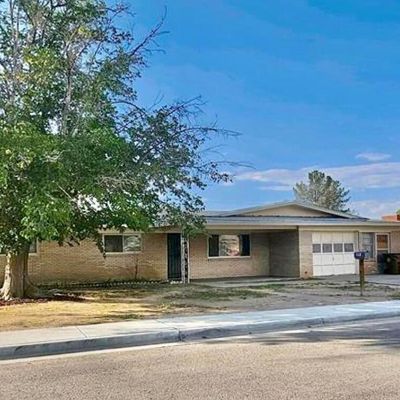 328 Terry Dr, Las Cruces, NM 88007