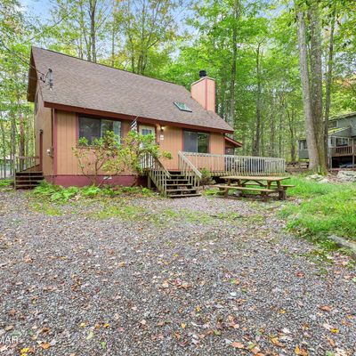 329 Selig Rd, Pocono Lake, PA 18347