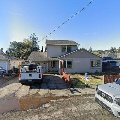 33 Harrison Ave, Napa, CA 94558