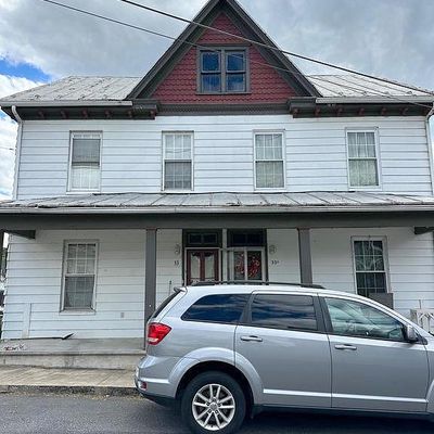 33 N High St, Millerstown, PA 17062