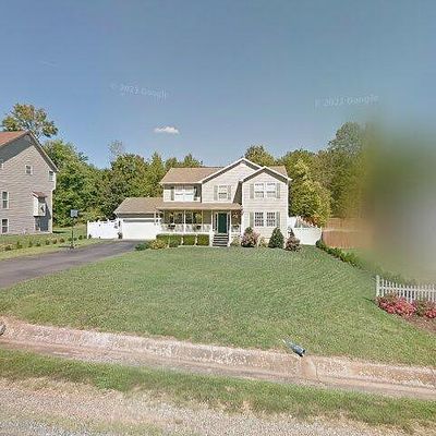 33 Pribble Ln, Fredericksburg, VA 22405