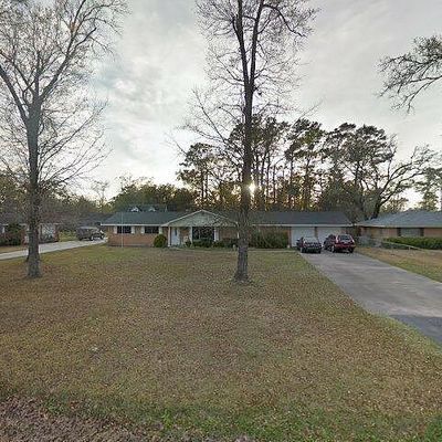 330 Neel Ave, Lumberton, TX 77657