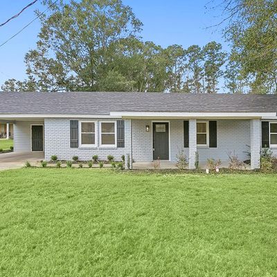 33007 Duff Rd, Walker, LA 70785