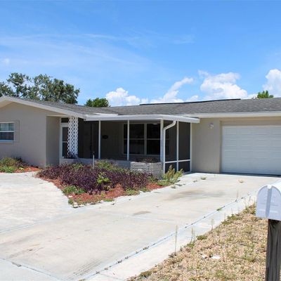 3314 Columbus Dr, Holiday, FL 34691