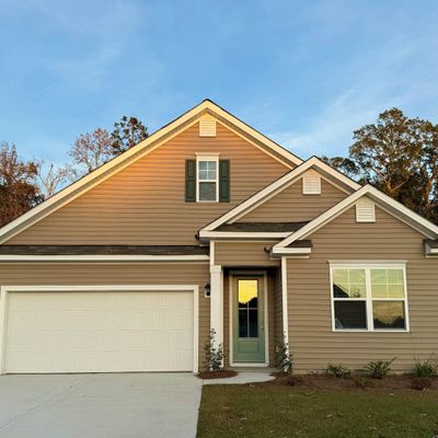 332 Clear Lake Dr., Conway, SC 29526