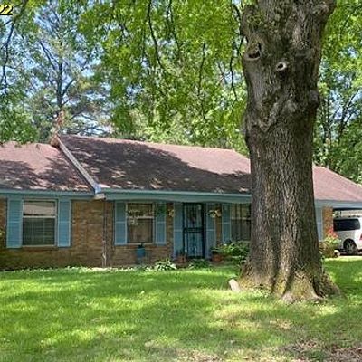 332 Trenton Rd, Forrest City, AR 72335