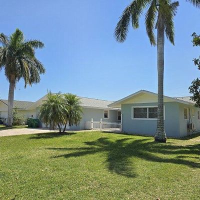 333 W Osceola Ln, Cocoa Beach, FL 32931