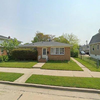 3345 8 Th Ave, Racine, WI 53402