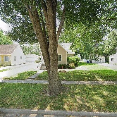 335 E Granger Ave, Des Moines, IA 50315