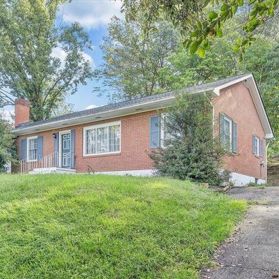 3352 Colonial Ave, Roanoke, VA 24018