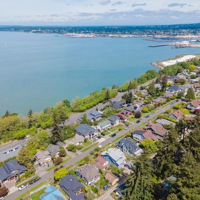 337 S Forest St, Bellingham, WA 98225